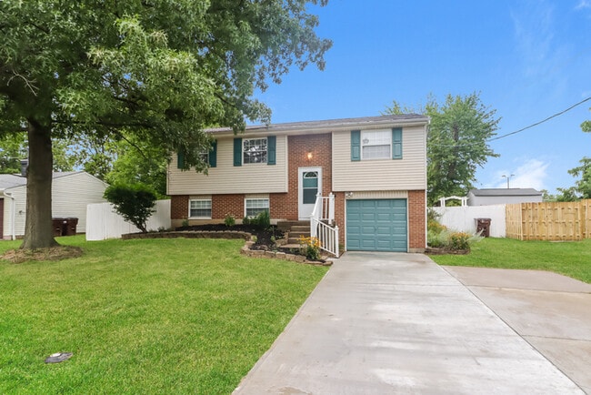 property at 10004 Fernhaven Ct