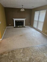 4987 Penscot Way in Stone Mountain, GA - Building Photo