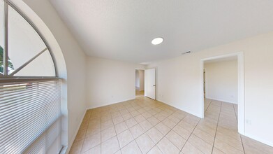 15905 Hidden Lake Cir in Clermont, FL - Building Photo - Building Photo