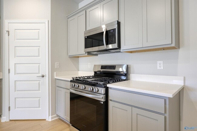 12392 Whitcomb Cir in Athens, AL - Building Photo - Building Photo