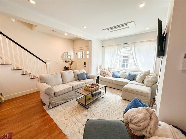 property at 3 Viking St