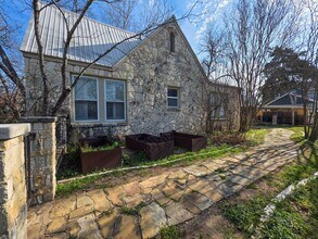 3901 Red River St in Austin, TX - Building Photo - Building Photo