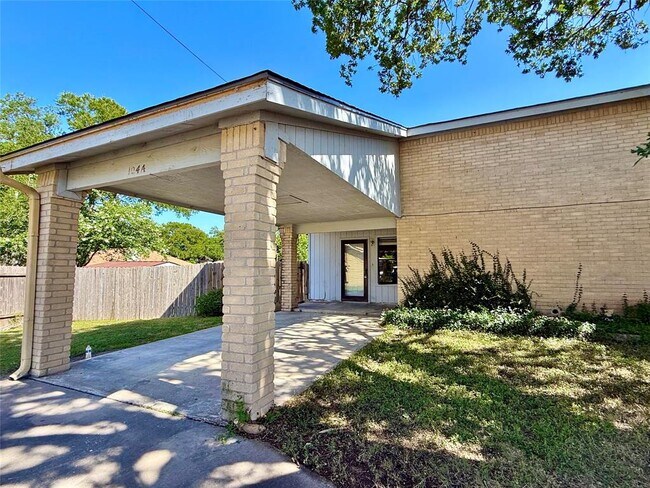 104 Verna Spur in Georgetown, TX - Foto de edificio - Building Photo