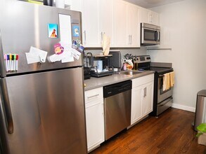 45 Carlton St in Brookline, MA - Building Photo - Building Photo