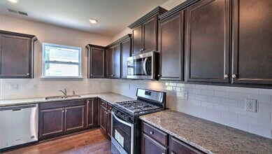 362 Tolbert Dr in Greenwood, SC - Building Photo - Building Photo