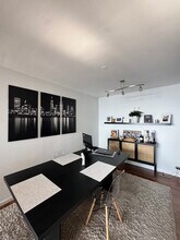 3430 N Lake Shore Dr, Unit 12K in Chicago, IL - Foto de edificio - Building Photo
