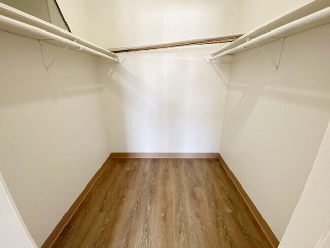 3909 Malaspina Cir in Anchorage, AK - Building Photo - Building Photo