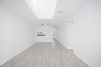 5361 Treetops Dr in Naples, FL - Building Photo - Building Photo