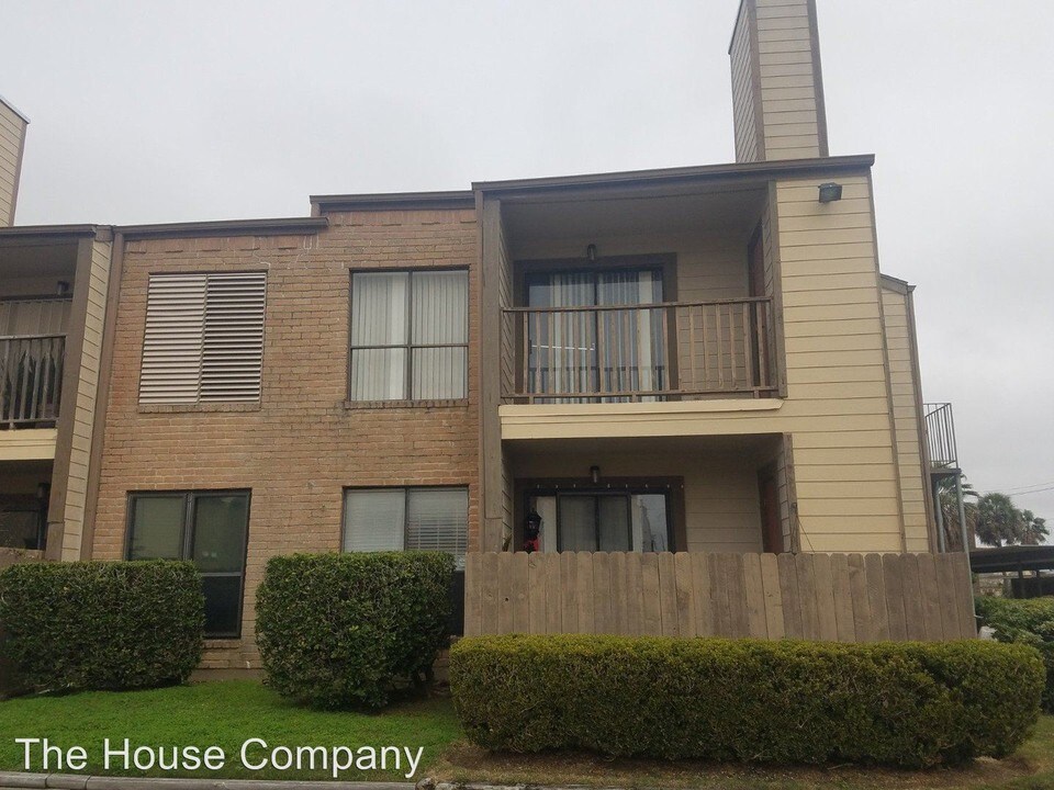 3220 69th St-Unit -#F8 in Galveston, TX - Building Photo