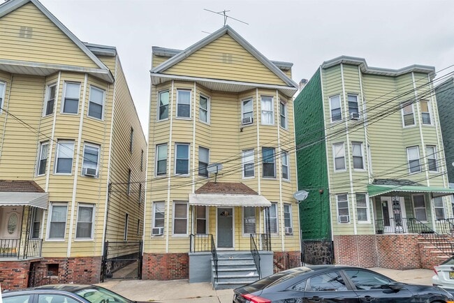 property at 164 Highland Ave