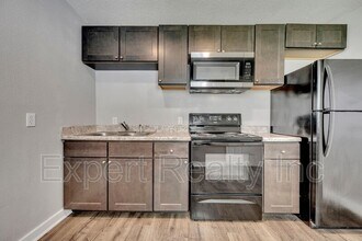 1045B 57th St in Birmingham, AL - Foto de edificio - Building Photo