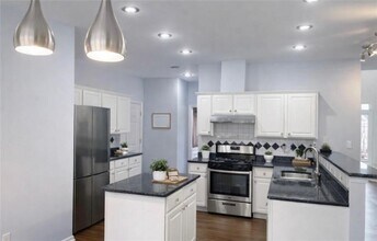 420 Ruby Forest Pkwy in Suwanee, GA - Building Photo - Building Photo