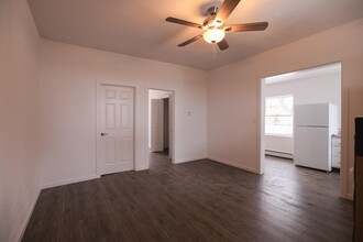 635 Elm Ave, Unit 1 in Las Animas, CO - Building Photo - Building Photo