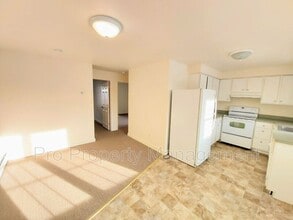 131 Railroad St in New Milford, CT - Building Photo - Building Photo