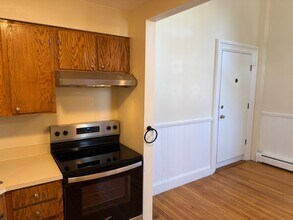 34 Spring St in Saco, ME - Building Photo - Building Photo