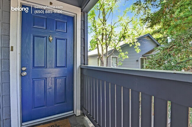 7112 Cross Creek Cir in Dublin, CA - Building Photo - Building Photo