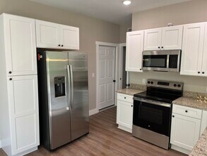 34 Dominic Ln in Hendersonville, NC - Building Photo - Building Photo