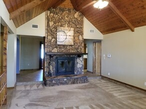 916 Rosewood Dr in Clovis, NM - Building Photo - Building Photo