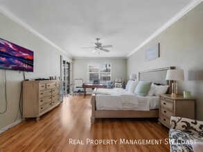 9883 Blue Stone Cir in Ft. Myers, FL - Building Photo - Building Photo