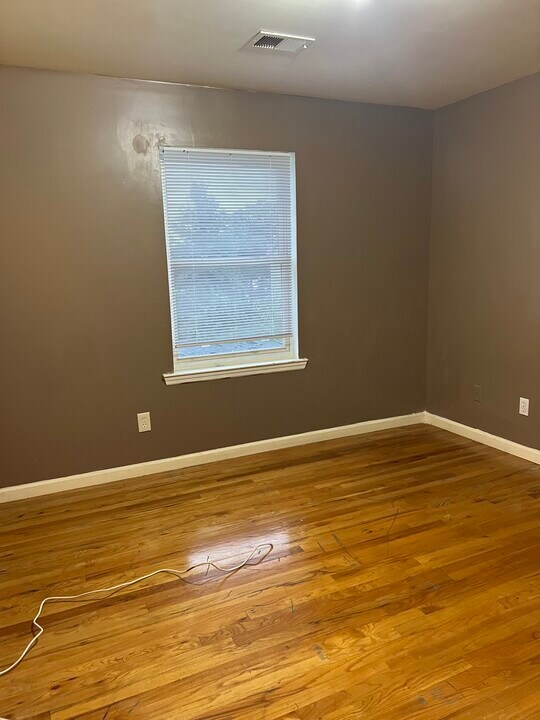 318 Magnolia Ave, Unit 2 in Elizabeth, NJ - Building Photo