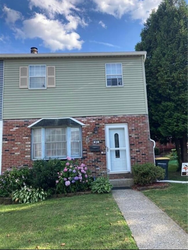 43 Madison Ln Rentals in Whitehall, PA