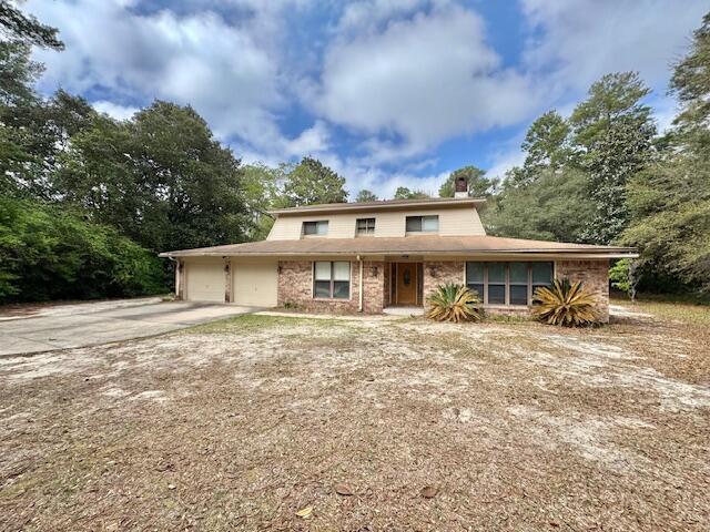 1023 Stephen Dr in Niceville, FL - Building Photo