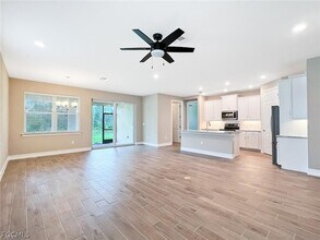 3804 Crosswater Dr in North Fort Myers, FL - Foto de edificio - Building Photo