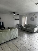 1048 Wakefield Cir in Deltona, FL - Building Photo - Building Photo