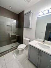 10 S Yankton St in Alton, TX - Building Photo - Building Photo