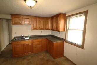 1212 S Chestnut Ave in Green Bay, WI - Building Photo - Building Photo