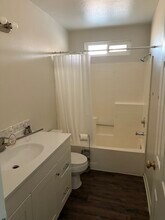 2113 Phlox Ave in Rosamond, CA - Building Photo - Building Photo