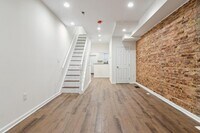 912 N Milton Ave photo'