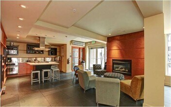 1420 E Pine St in Seattle, WA - Building Photo - Building Photo