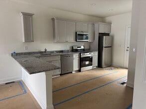 4902 NC-16 in Denver, NC - Building Photo - Building Photo
