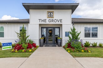 The Grove in Sherman, TX - Building Photo - Building Photo