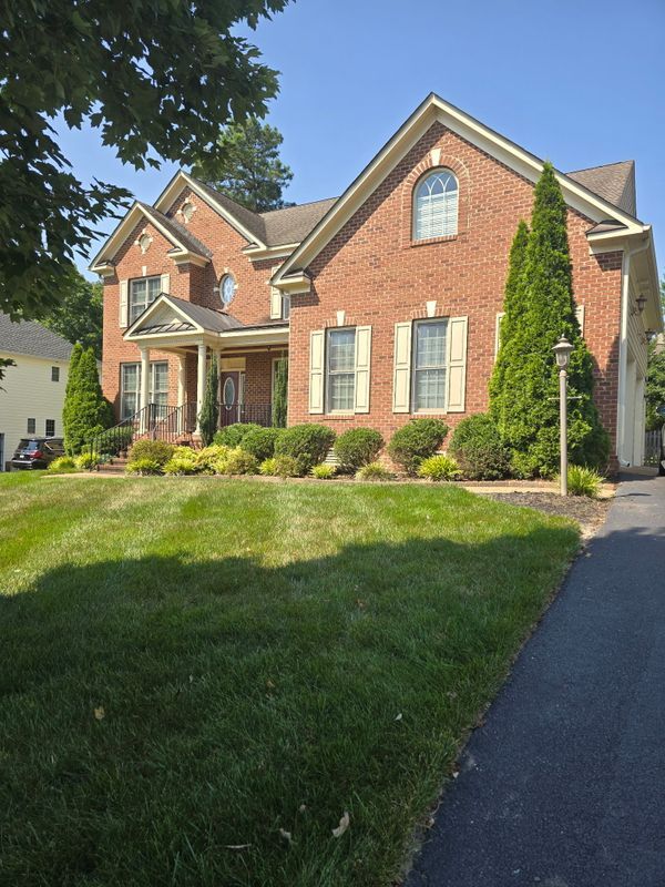 property at 2017 Grey Oaks Park Ln