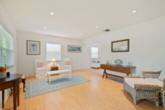 341 Murray Rd in West Palm Beach, FL - Building Photo - Building Photo