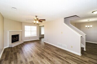 6997 Luxor Ln in Cordova, TN - Building Photo - Building Photo