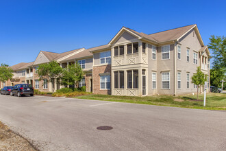 LINDEN SQUARE in Indianapolis, IN - Building Photo - Building Photo