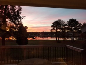 Summer Waters Apartments in Gadsden, AL - Foto de edificio - Building Photo
