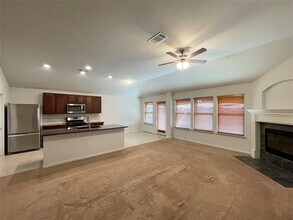 6101 Arbor Crest Ln in Austin, TX - Building Photo - Building Photo