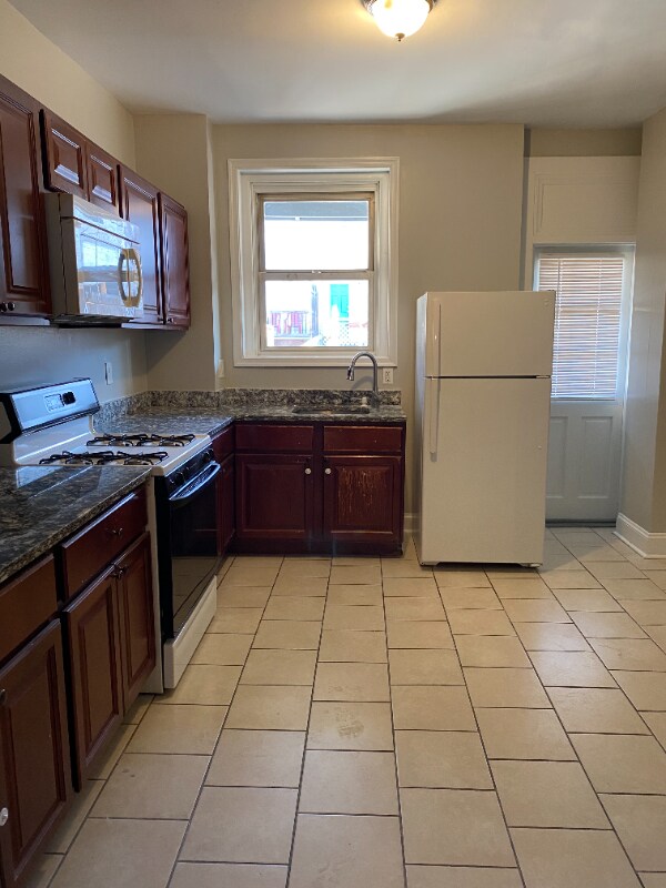 149 N Curley St photo'