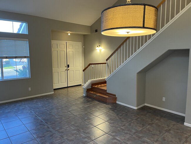 1239 Calle Fantasia in San Marcos, CA - Building Photo - Building Photo