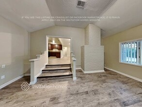 8159 Beeman Ave in Los Angeles, CA - Foto de edificio - Building Photo