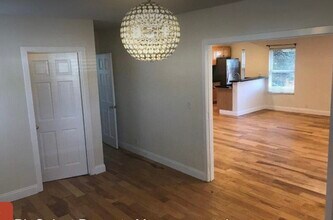15242 La Maida St in Los Angeles, CA - Building Photo - Building Photo