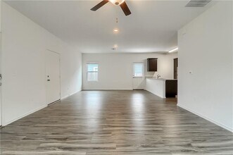 7213 Tonka Ln in Austin, TX - Building Photo - Building Photo