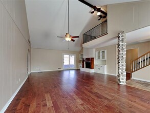 9614 Millridge Cir in Dallas, TX - Building Photo - Building Photo