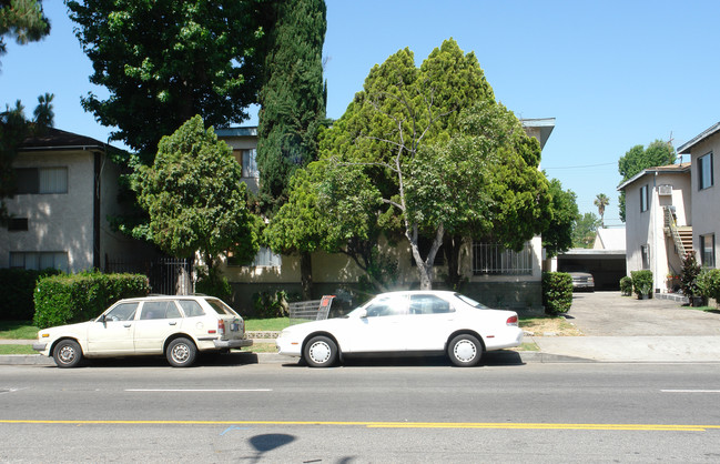 7101 Coldwater Canyon Ave in North Hollywood, CA - Building Photo - Building Photo