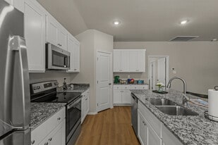 Vander Ranch in Midland, TX - Building Photo