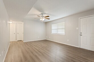 306 Avenue G in Waco, TX - Building Photo - Building Photo